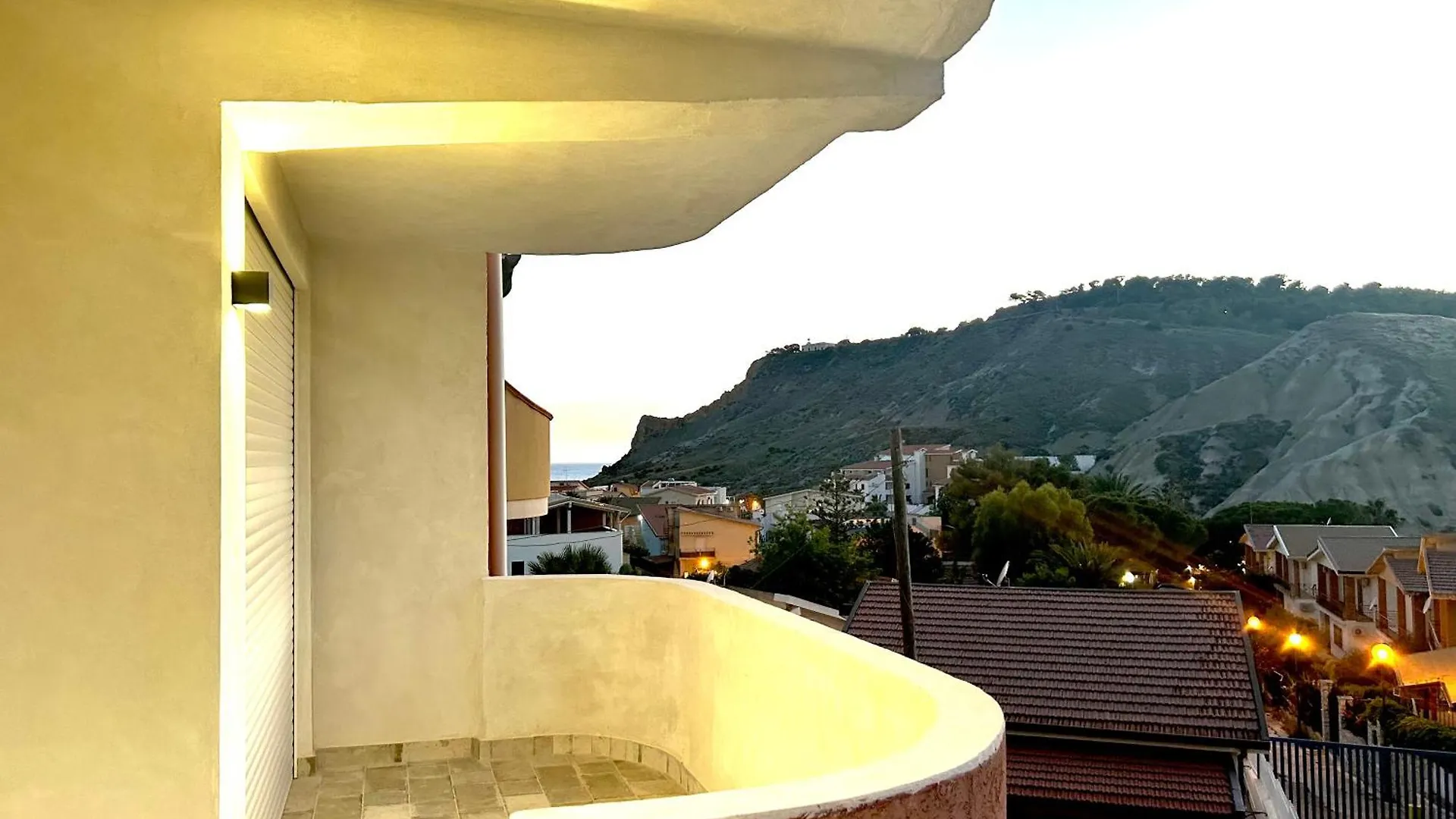 Villa Andromeda Realmonte 0*,  Italia